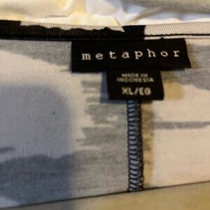 Nice A-line black & white dress